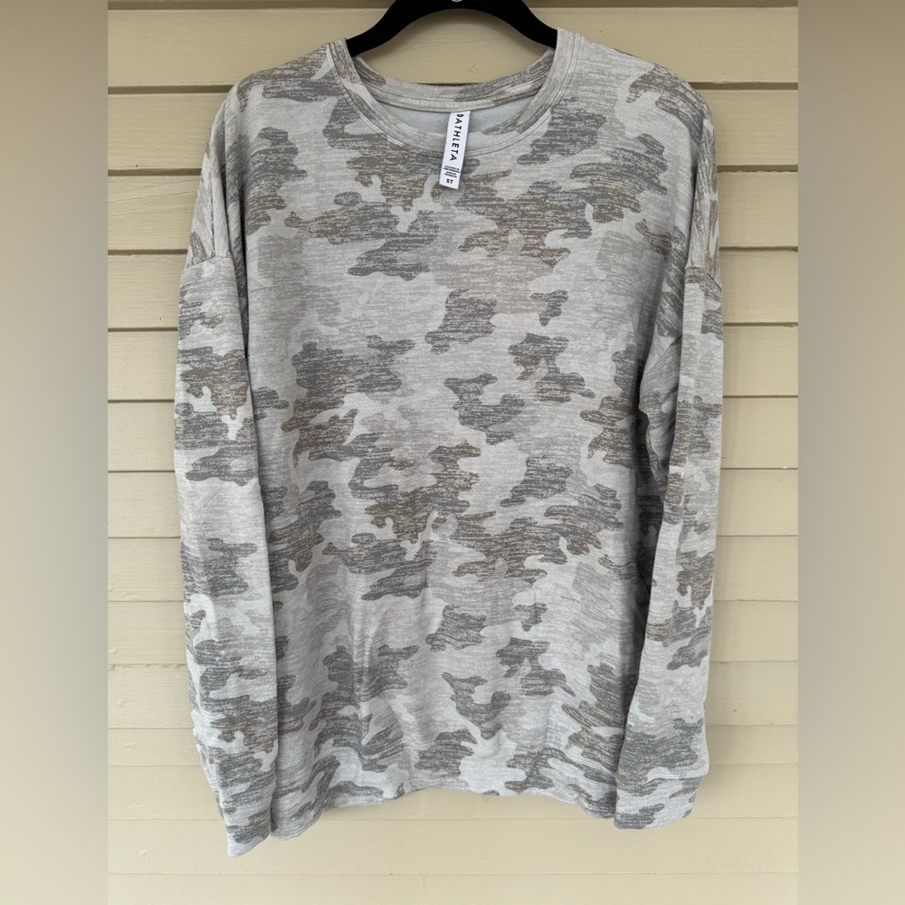 Athleta Women’s Gray Camo Sweatshirt Tall Size